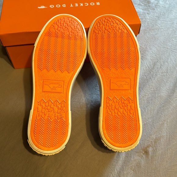 Rocket Dog canvas slip on - Picture 4 of 5